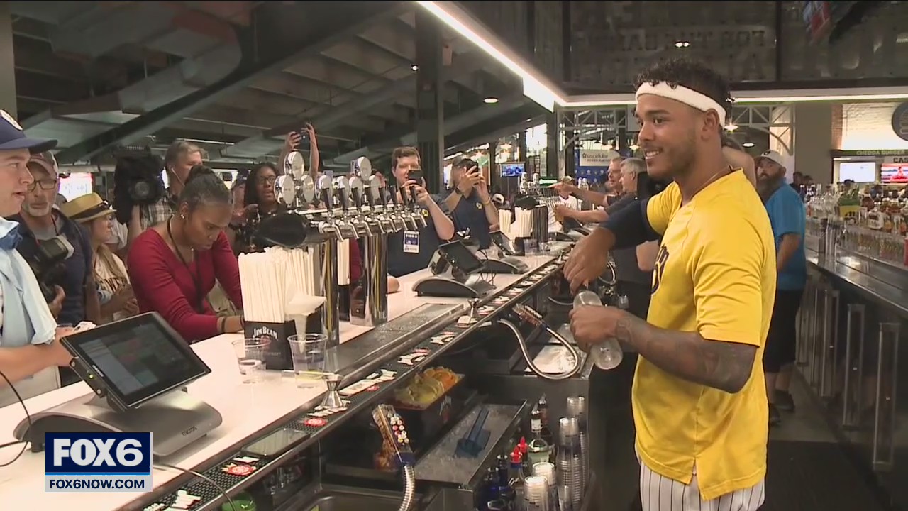 Brewers 'Re-Opening Day,' full capacity at American Family Field