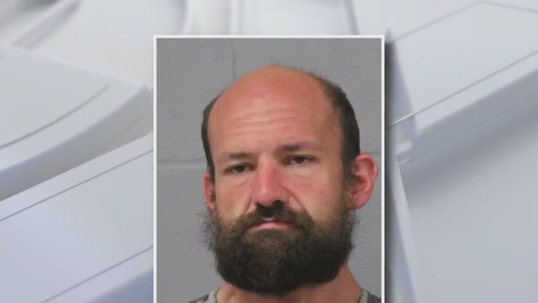 Homeless man attempts to kidnap 8-year-old