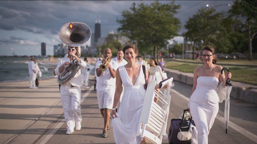 Chicago's D�ner en Blanc returns for first time since pandemic