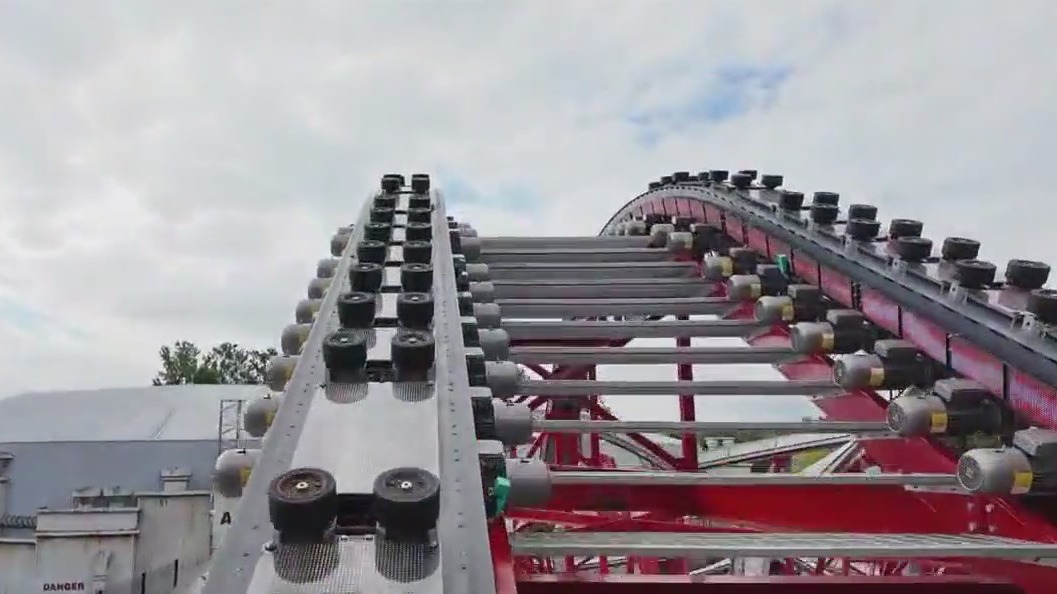 Paul rides Six Flag's Kid Flash Cosmic Coaster