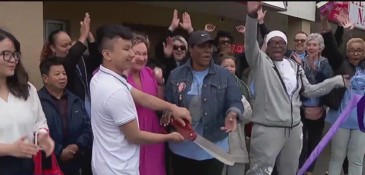 St. Paul community celebrates new store