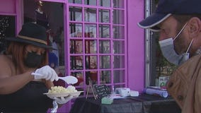 Neighborhood gives back to community for Thanksgiving