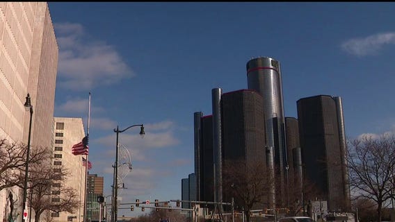 GM employees begin work at new headquarters