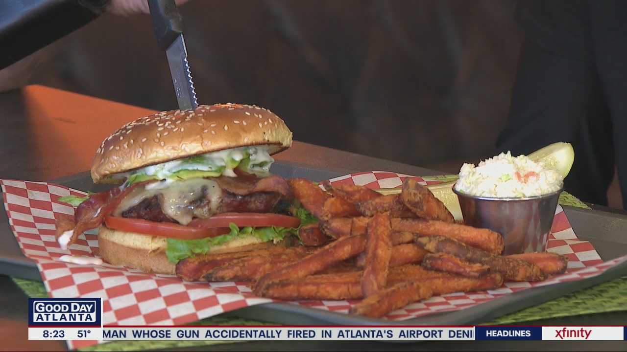 Burgers with Buck visits Lawrenceville's Peachtree Cafe