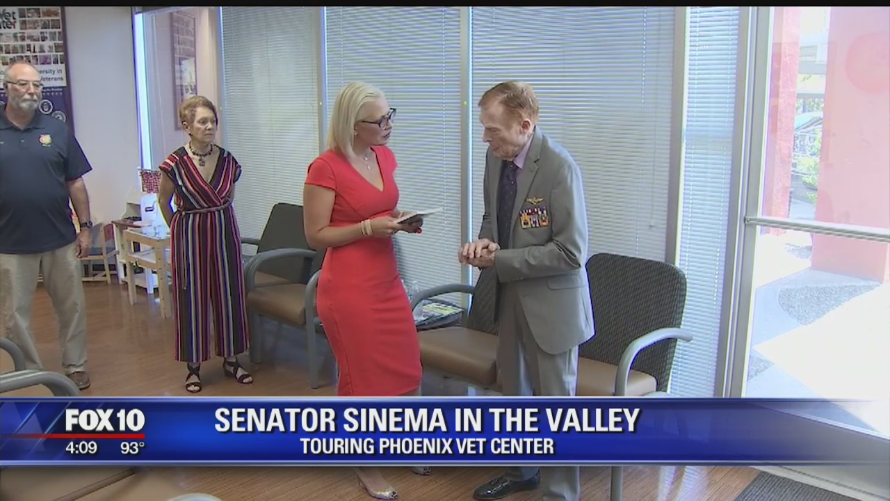 Sen. Kyrsten Sinema visits Phoenix Vet Center