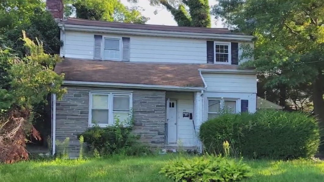 Landscaper lends helping hand to elderly couple
