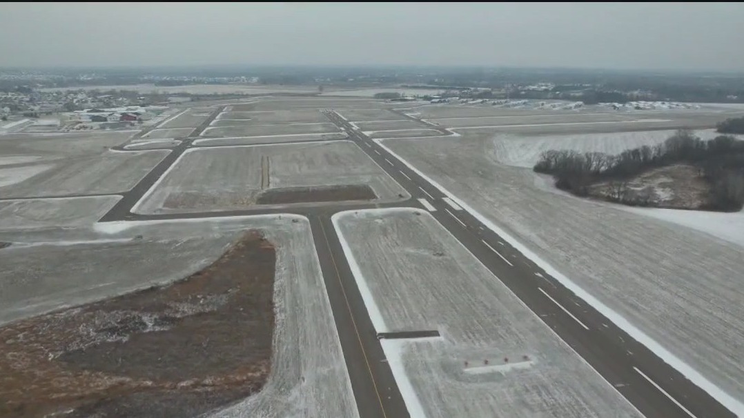 Lake Elmo runway complaints concern neighbors