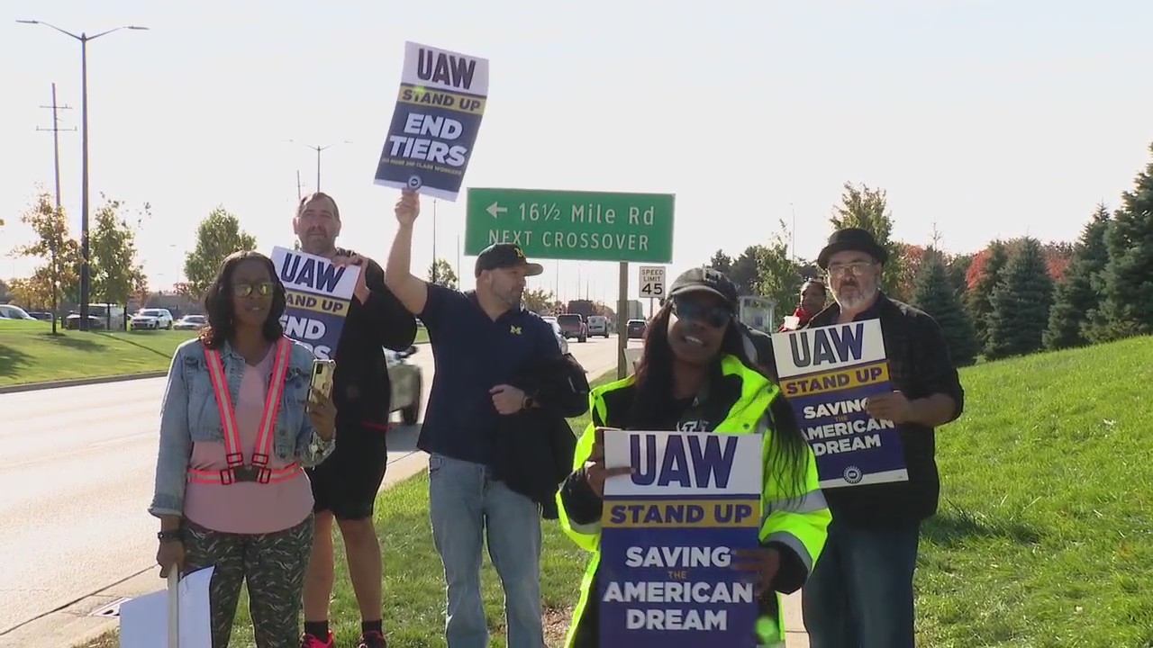 UAW further ramps up strike, targeting Stellantis Ram plant