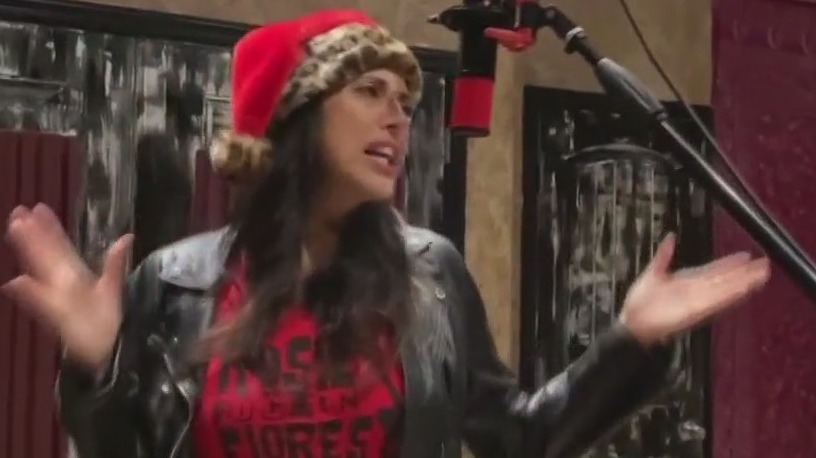 Patricia Vonne ft. Rosie Flores perform 'Santa's on a Rampage'