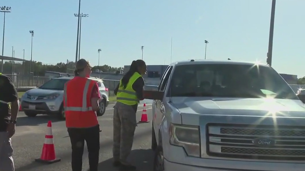 Houston Food Bank gives goods as SNAP benefits potentially run out