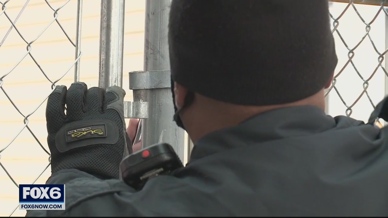 MPD officers ‘make it right,’ repair damage to yard from pursuit