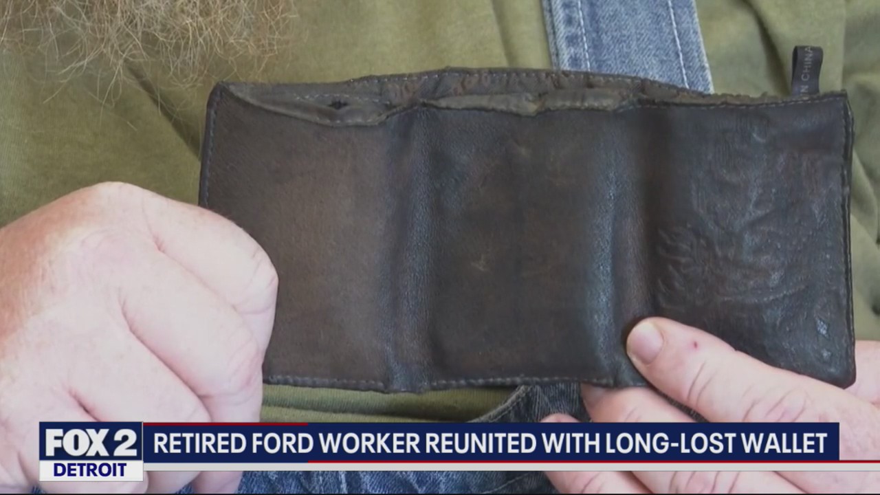 Retired Ford worker re-united with wallet years later