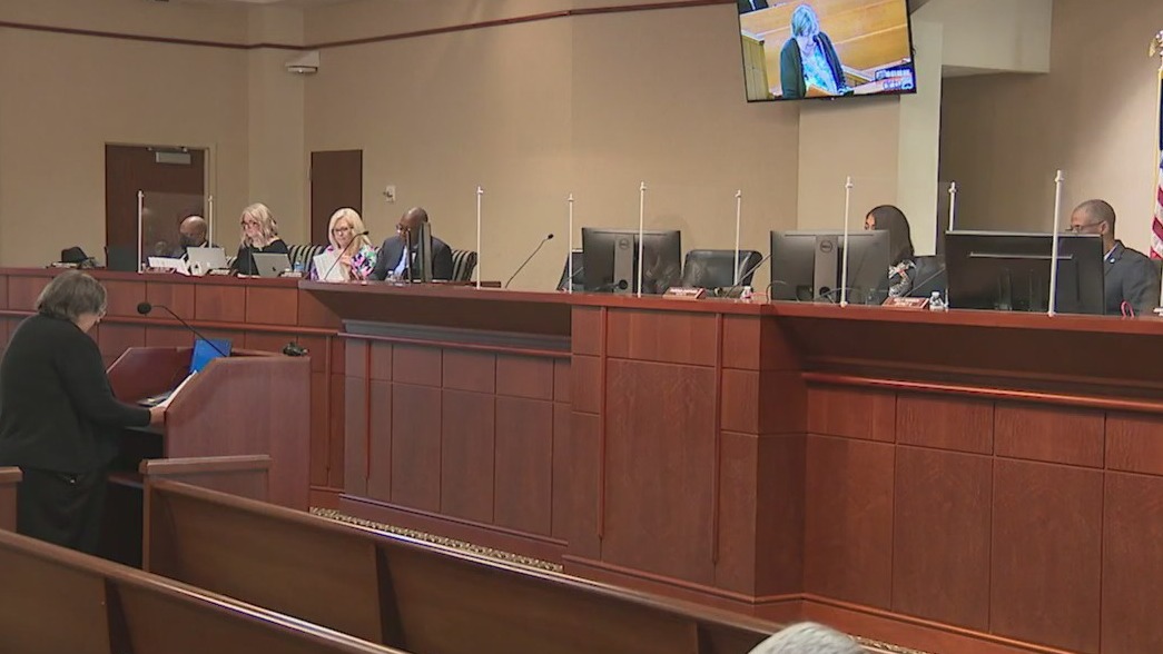 I-Team: Who will Gov. Kemp choose to replace indicted Douglas County commissioners?