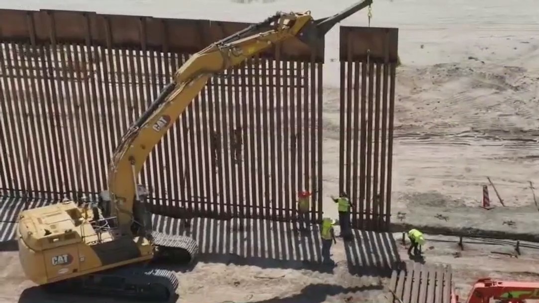 Border wall construction resumes