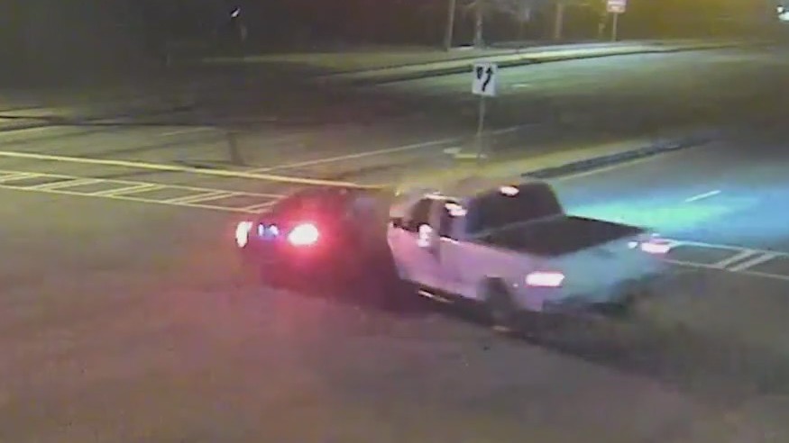 Truck smashes into car at Duluth red light | FOX 5 Atlanta