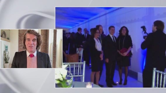 Holiday party etiquette: What to do