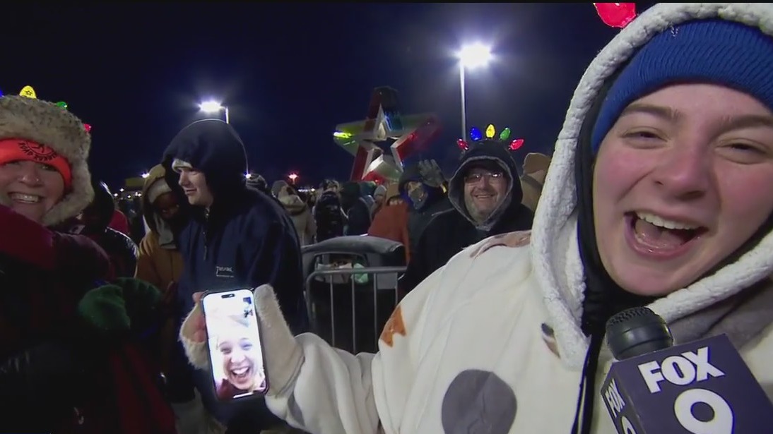 Black Friday shoppers flock to Mall of America