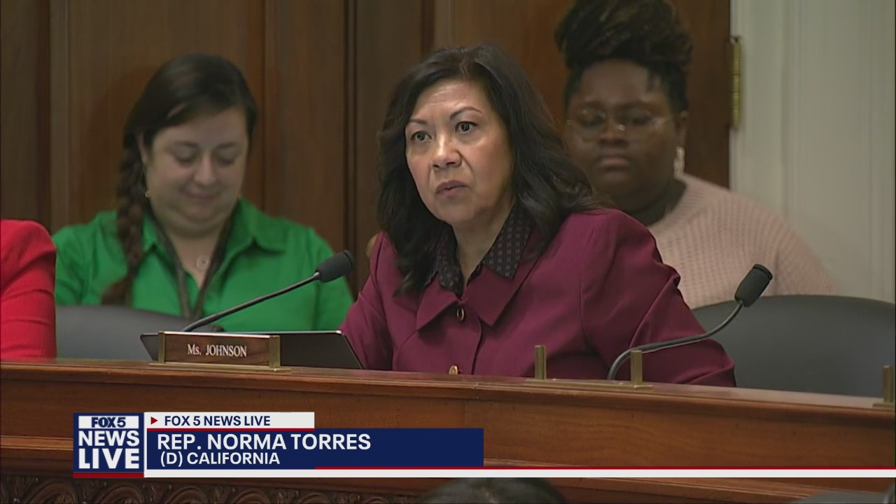 House considers ban on Congress stock trading