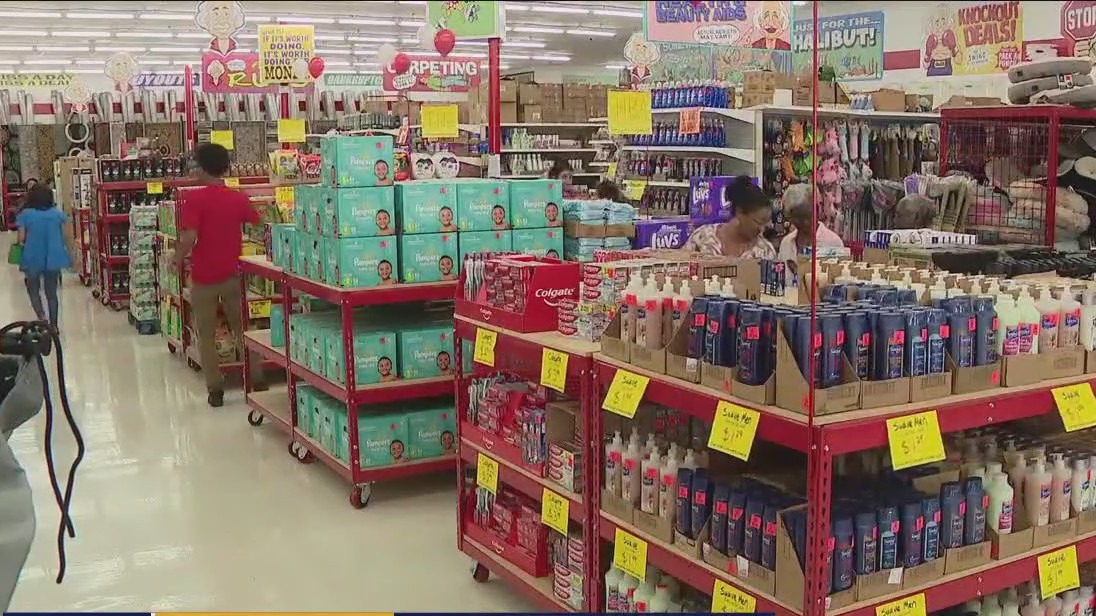 Ways to save at discount, dollar stores