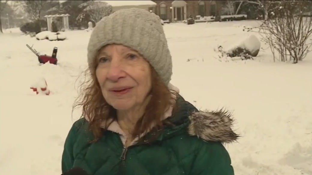 Dangerous winter storm blankets Chicago area and it's not over yet