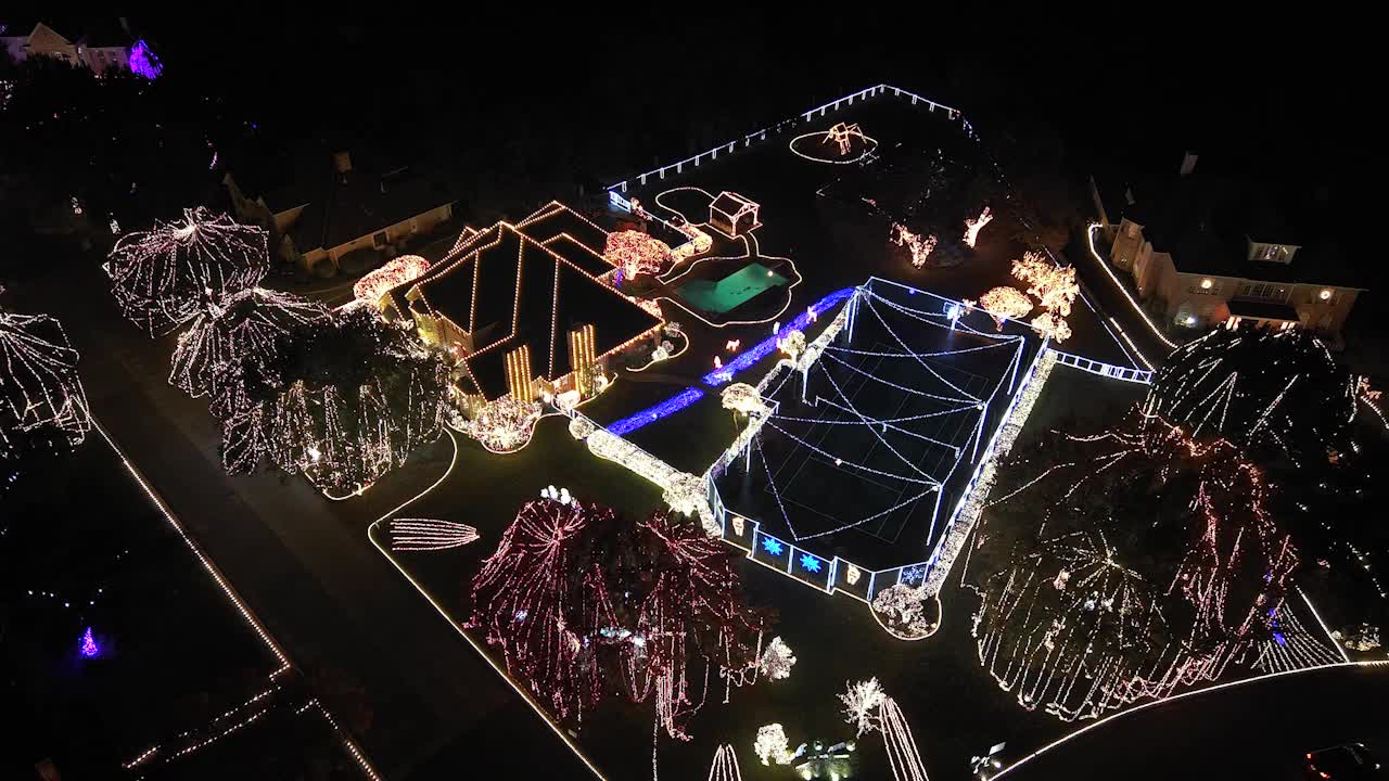 DRONE VIDEO: Dalworthington Gardens light display