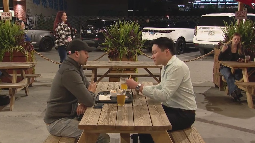 Lightfoot looks to make outdoor dining permanent in Chicago