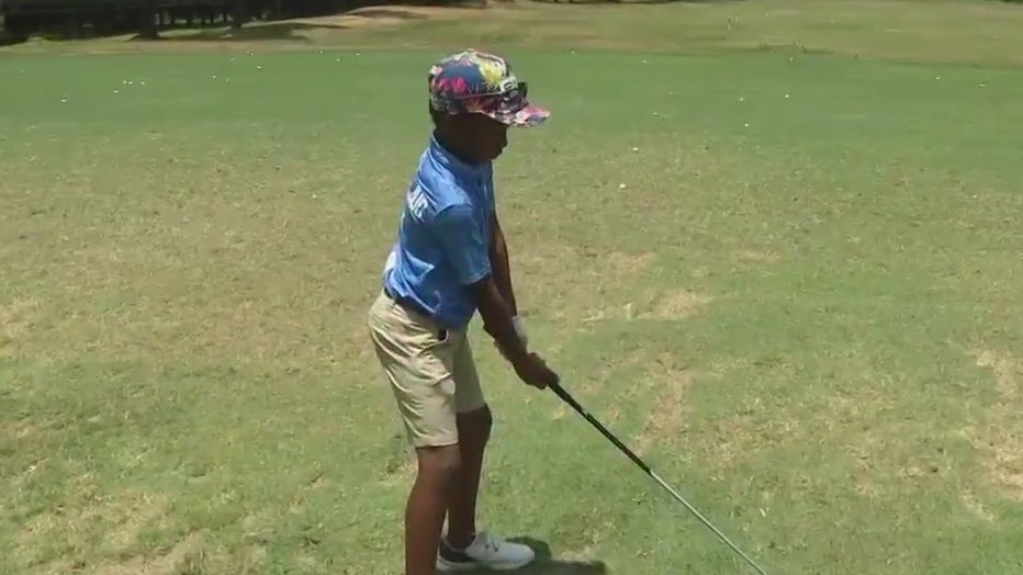 Young golfers take to the links in Houston