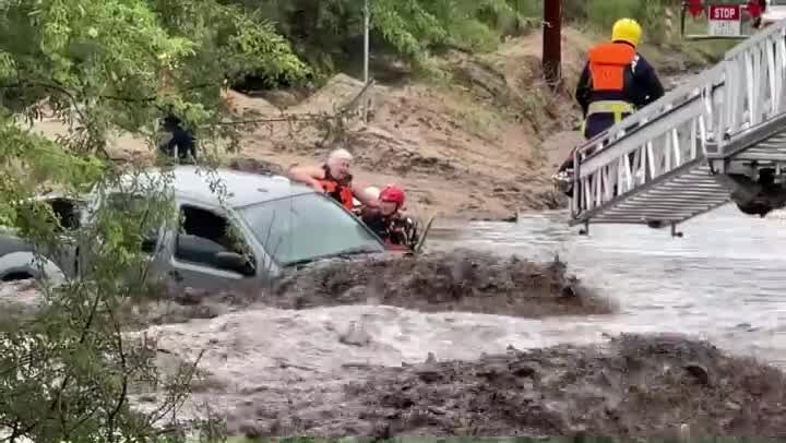 Multiple people rescued from flash floodwaters in southern Arizona