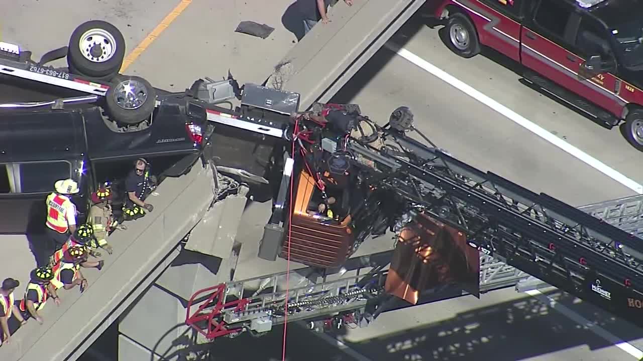 Dramatic driver rescue on McKinney overpass