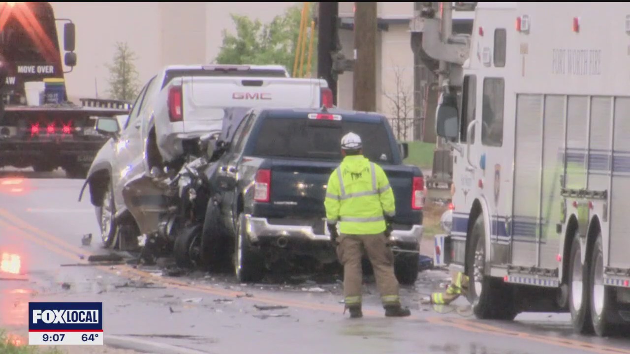 Multi-vehicle crash in Fort Worth leaves 3 dead