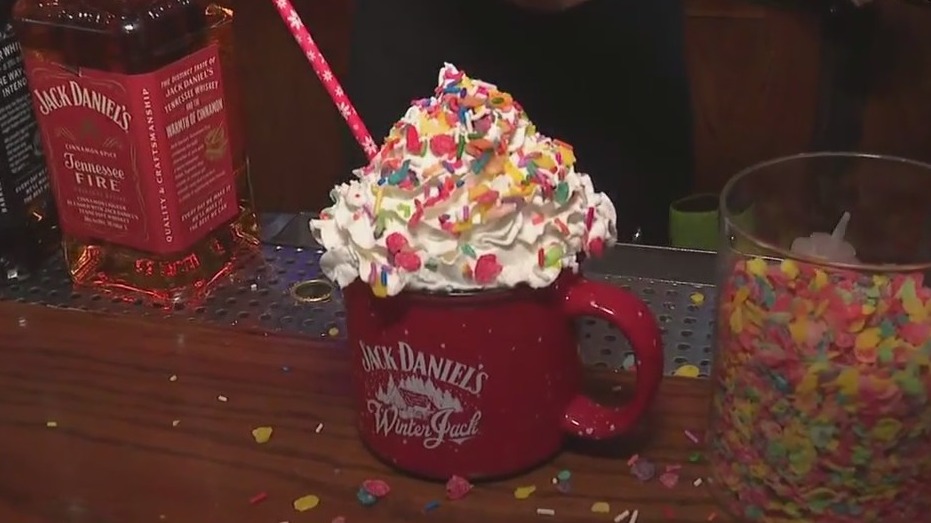 Get “Elf’d Up” in Wrigleyville: Holiday pop-up bar brings Christmas cheer early