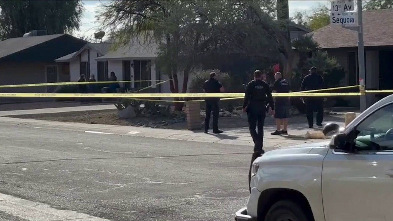 Woman flags down Phoenix Police after man shot dead on Christmas