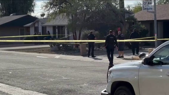 Woman flags down Phoenix Police after man shot dead on Christmas