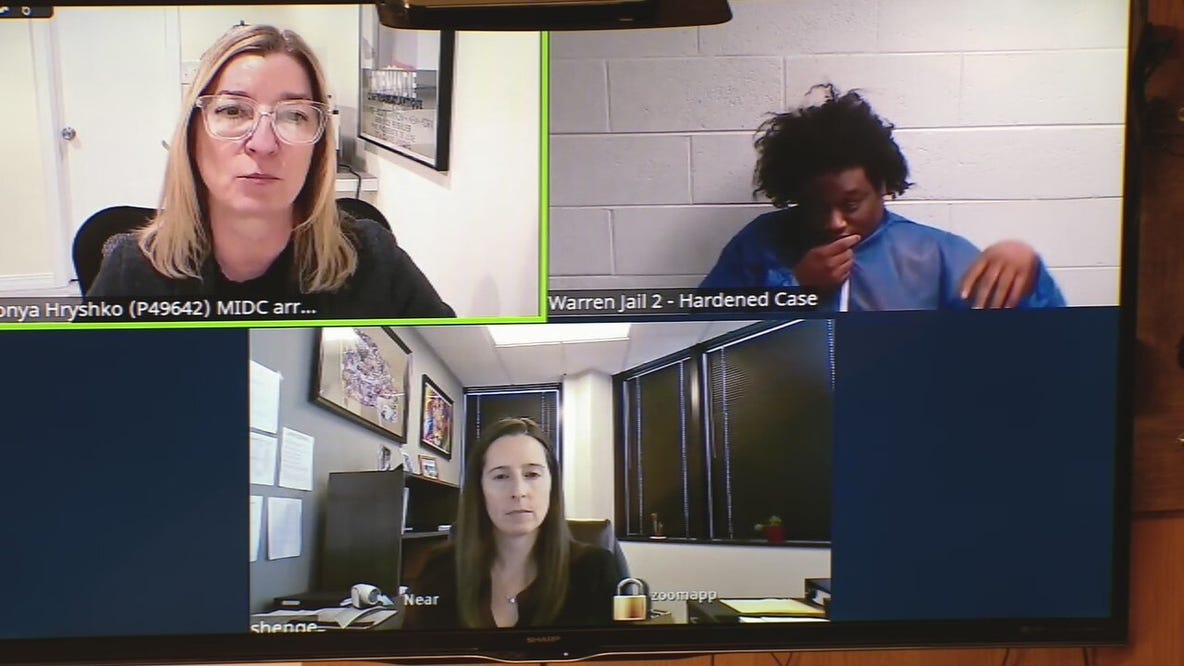 Murder suspect in Warren barricaded standoff faces judge