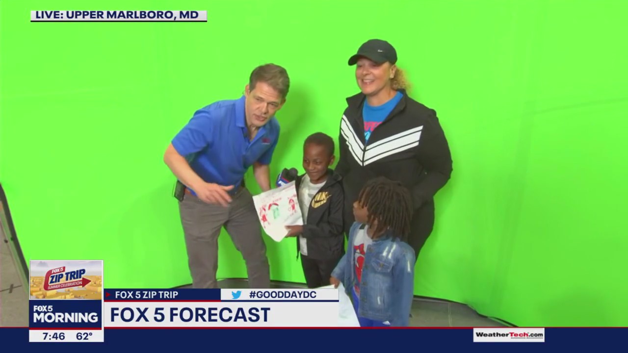 Tucker and fans do the weather!