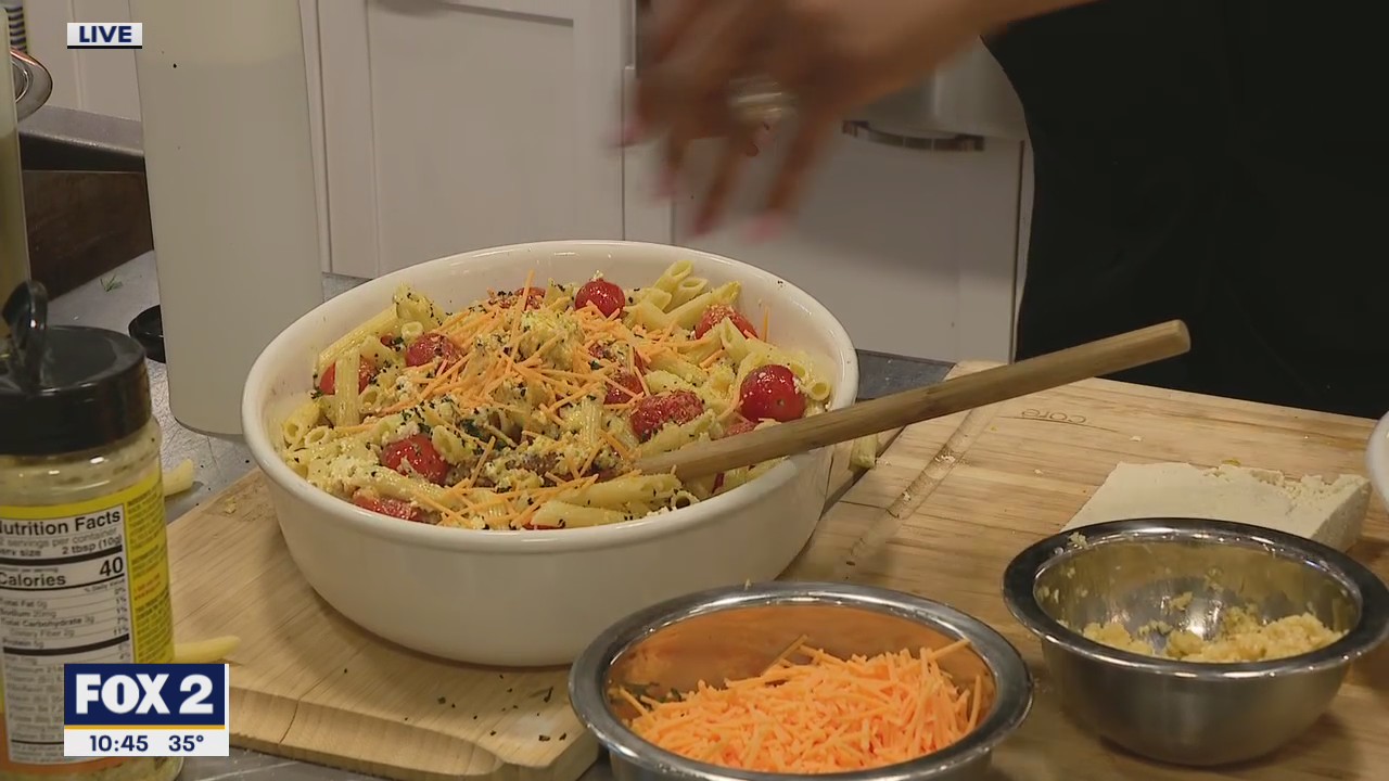 Meatless Monday: Baked Feta (kind of) Pasta