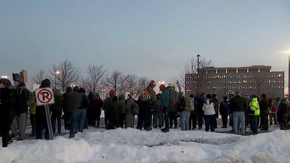 Anti-ICE protest at Minneapolis federal building