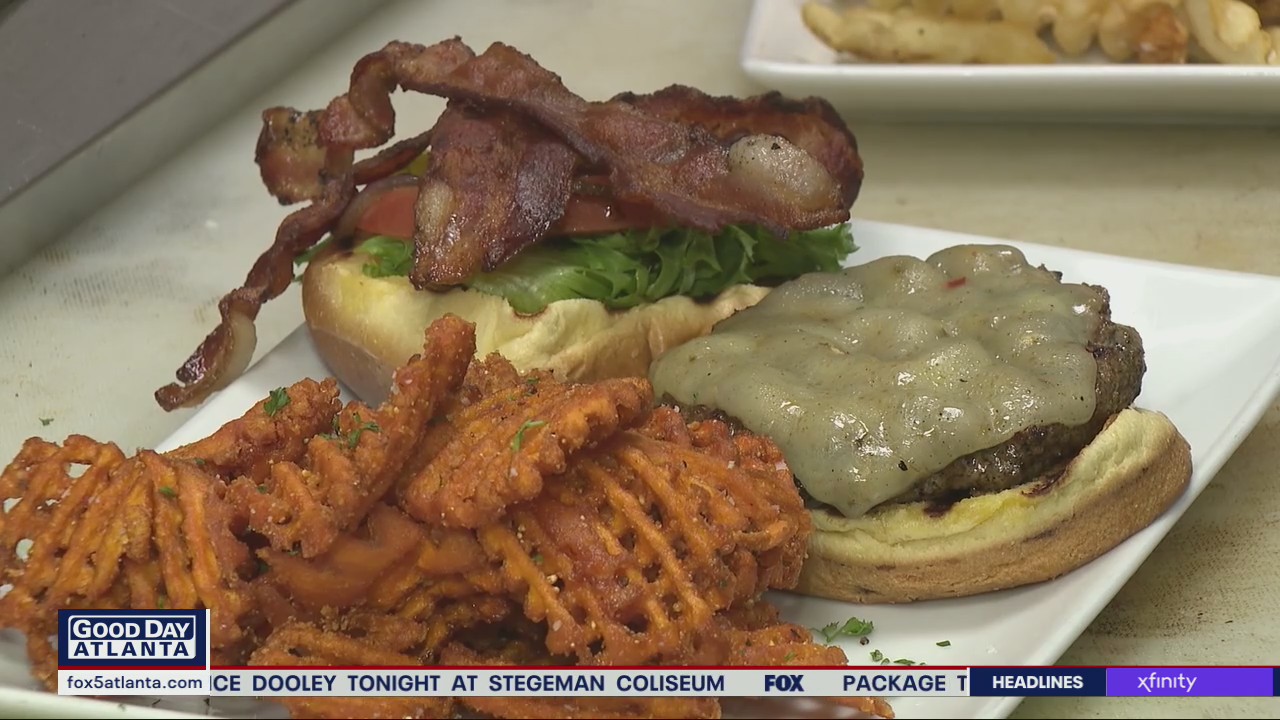 Burgers with Buck take a bite at the Aye Tea Elle