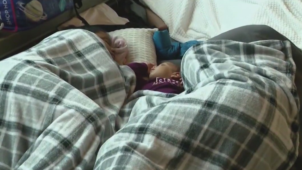 Chicago mayor faces budget challenge amidst migrant influx