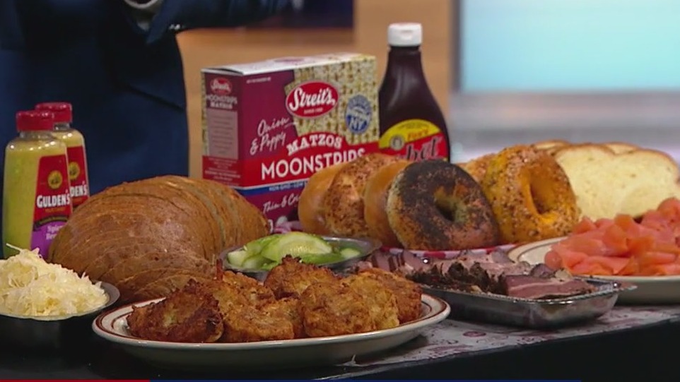 Schneider Deli in River North launches dinner menu