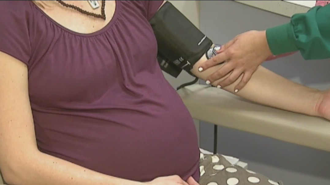 Pregnant women urged to get vaccinated against the coronavirus