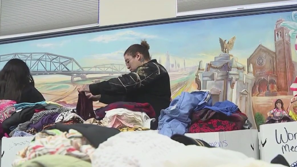 Community rallies in Cicero to support victims of devastating apartment fire