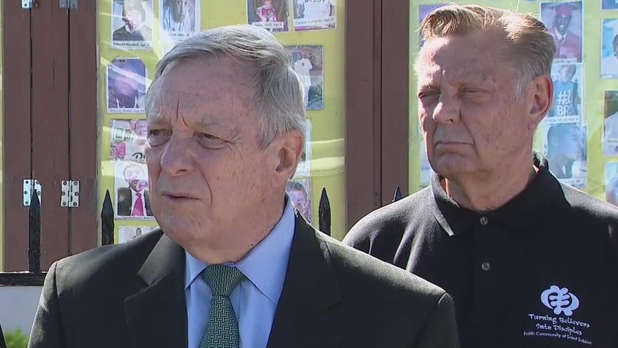 Durbin, Pfleger meet to discuss violence prevention efforts in Chicago