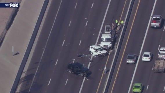 Crash on I-17 in Phoenix kills at least one person