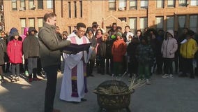 Chicago churches burn palms to prepare for Ash Wednesday