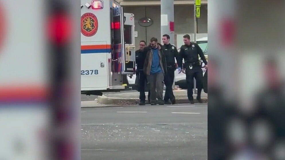 2 stabbed to death at Long Island deli