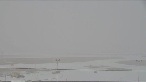 Snow causing delays at Atlanta's airport