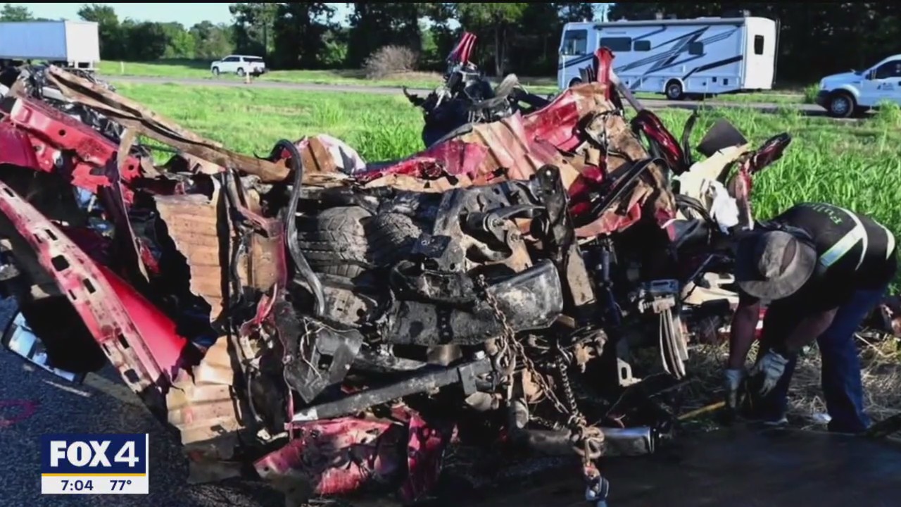 5 dead after massive crash in Kaufman County