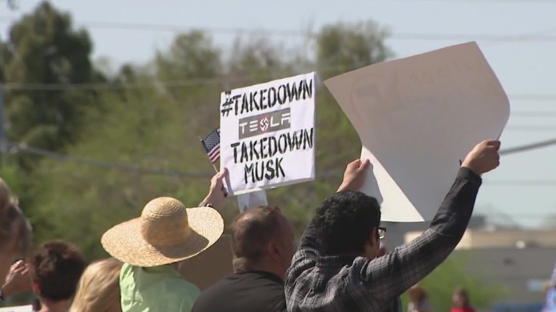 Drivers caught in the middle of 'Tesla takedown'