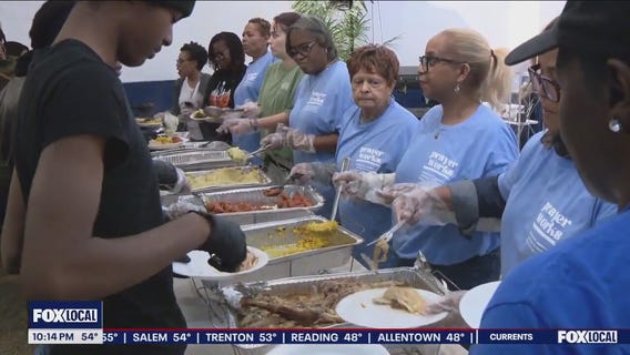 Chosen 300 provides those experiencing homelessness with Thanksgiving dinner